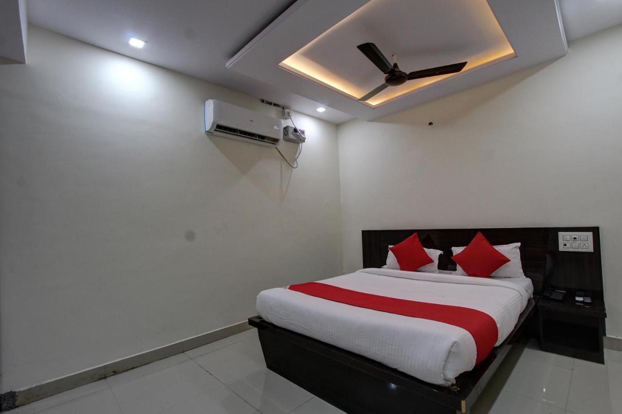 Collection O 38566 Mk Hotel And Lodge Gulbarga Luaran gambar