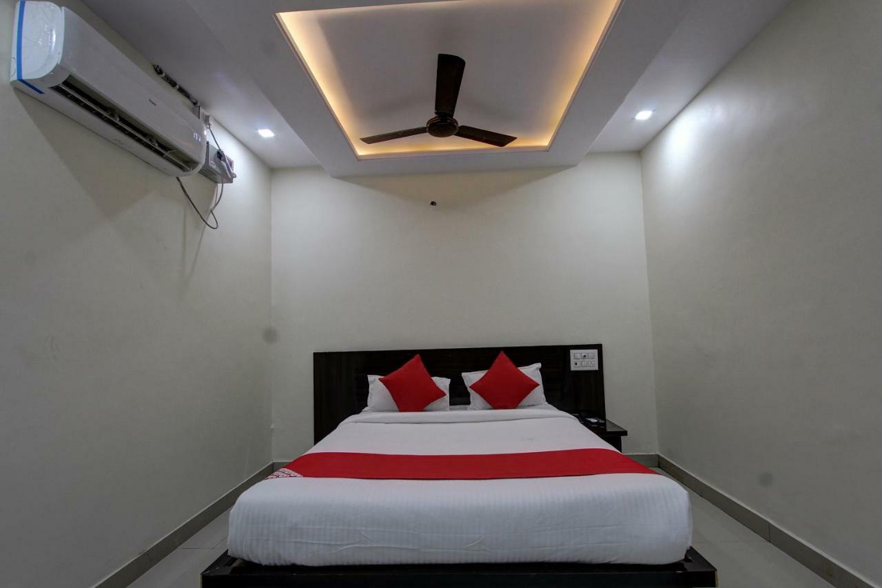 Collection O 38566 Mk Hotel And Lodge Gulbarga Luaran gambar